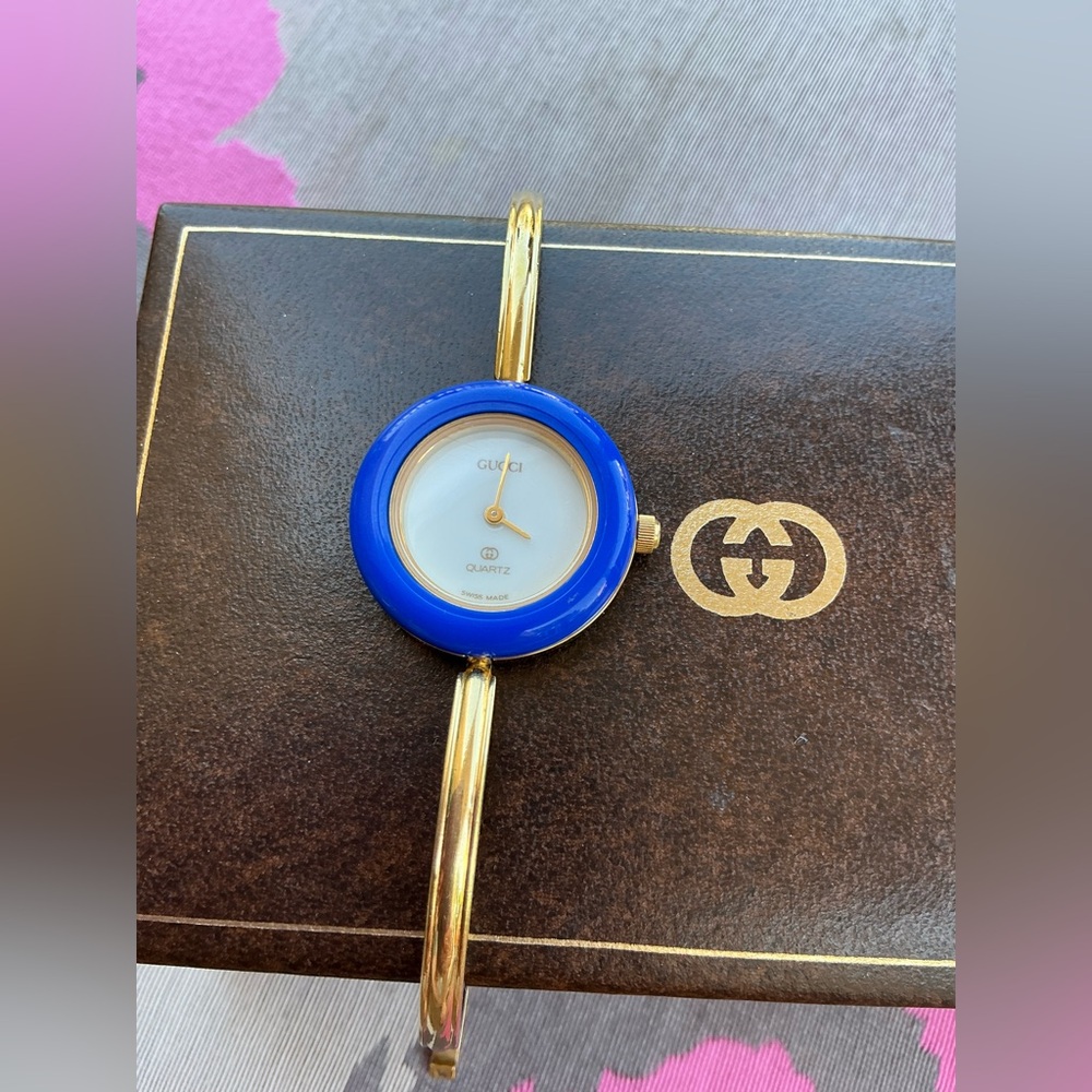 NICE GUCCI bangle watch set 💜🩵💙❤️🤎💗💛💚 - Picture 2 of 14
